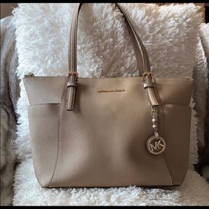 Michael Kors Ciara LRG Saffiano Leather Bag
